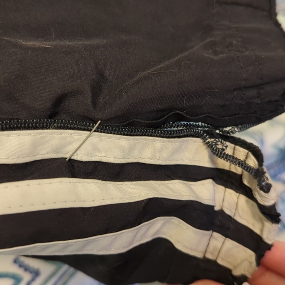 Adidas woman size small vintage pants string to adjust waist minor wear - Picture 2 of 9